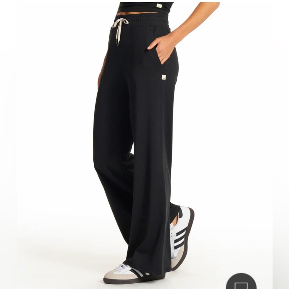 Vuori Essential Wideleg Pant, Size XL